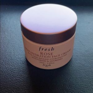 Fresh Rose Deep Hydration Face Cream